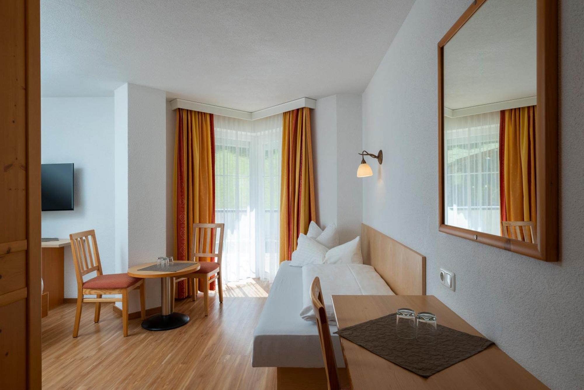 Alpenhotel Erika Ischgl Kültér fotó